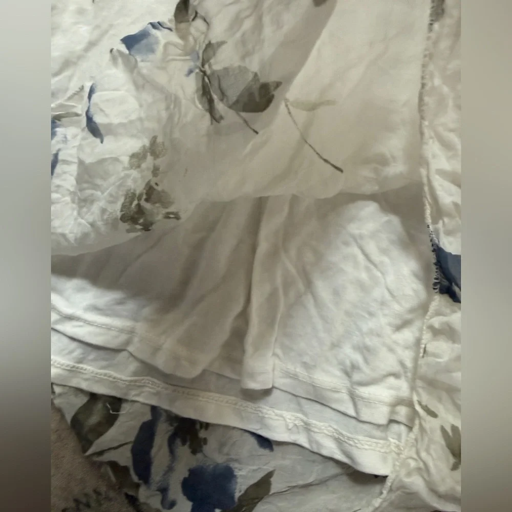 100% Silk Bellambra Made in Italy Floral Blouse - Lace Yoke- Size Large - Picture 7 of 9